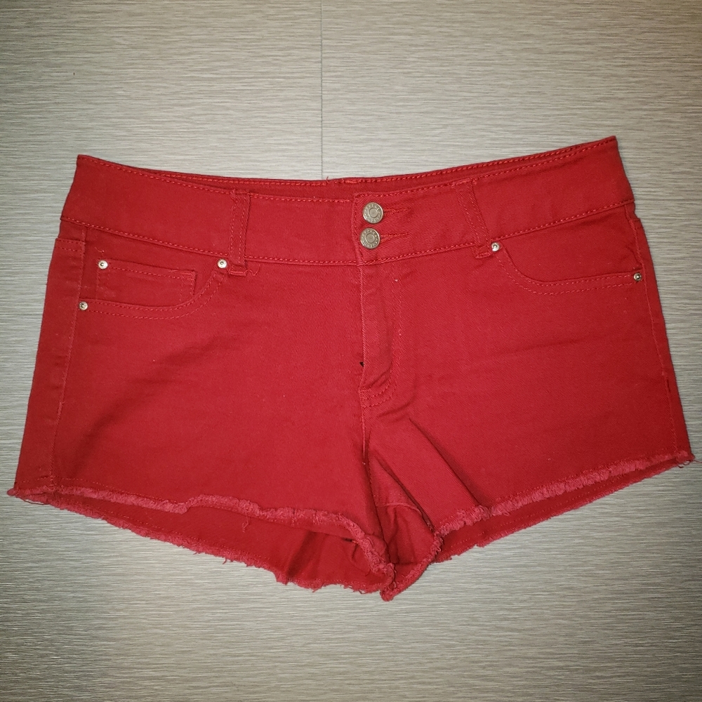 Refuge Shorts Size 10 EUC Red
